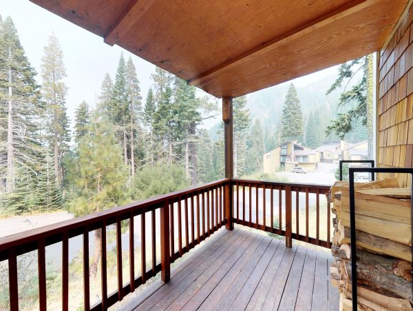 Lake Tahoe North Shore Home 978904