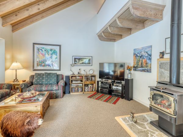 Lake Tahoe North Shore Home 978905