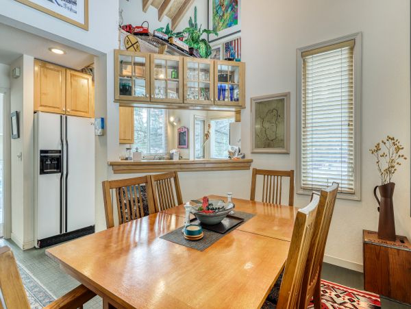 Lake Tahoe North Shore Home 978905