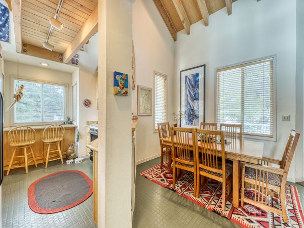 Lake Tahoe North Shore Home 978905