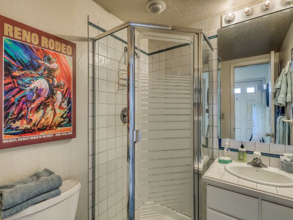 Lake Tahoe North Shore Home 978905