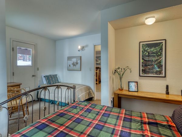 Lake Tahoe North Shore Home 978905