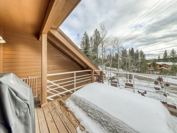 Lake Tahoe North Shore Home 978905