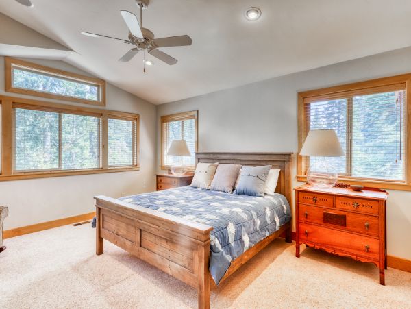 Lake Tahoe North Shore Home 978906