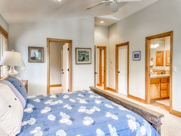Lake Tahoe North Shore Home 978906