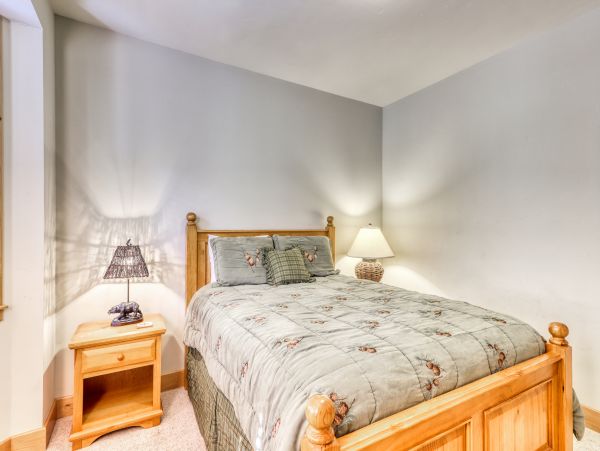 Lake Tahoe North Shore Home 978906