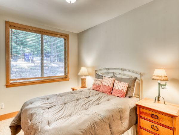 Lake Tahoe North Shore Home 978906