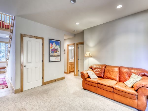 Lake Tahoe North Shore Home 978906