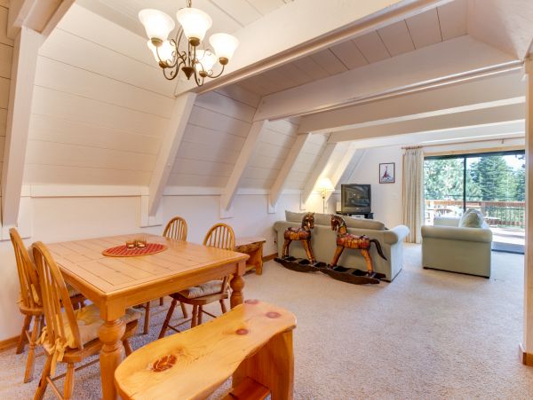 Lake Tahoe North Shore Home 978907