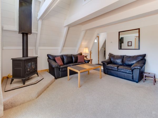 Lake Tahoe North Shore Home 978907