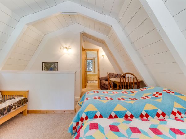 Lake Tahoe North Shore Home 978907