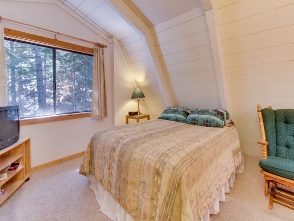 Lake Tahoe North Shore Home 978907