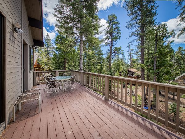Lake Tahoe North Shore Home 978908