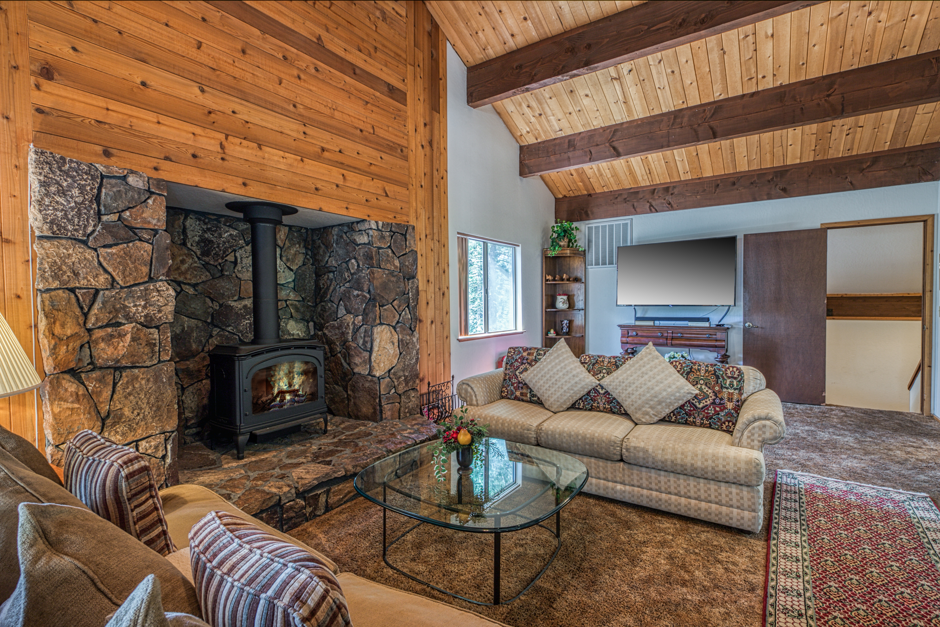 Lake Tahoe North Shore Home 978908