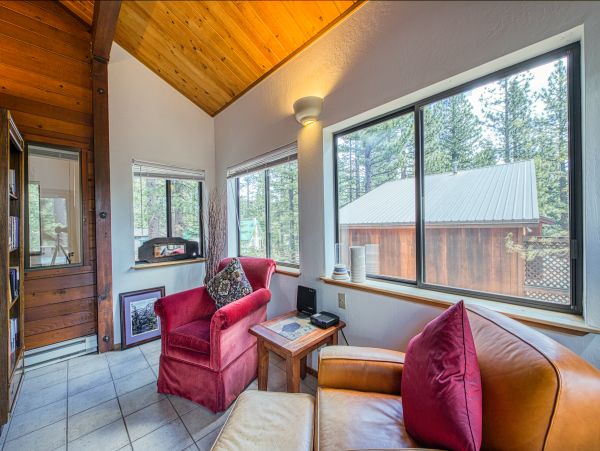 Lake Tahoe North Shore Home 978908