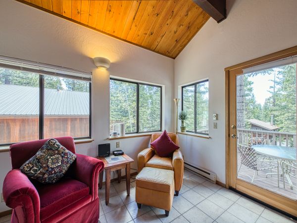 Lake Tahoe North Shore Home 978908