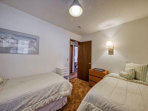 Lake Tahoe North Shore Home 978908