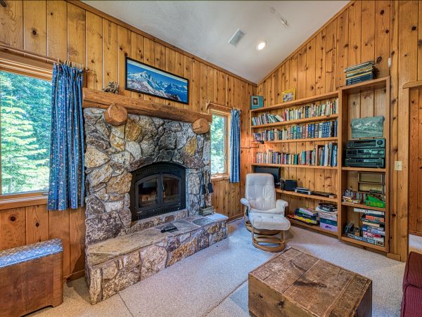 Lake Tahoe North Shore Home 978909
