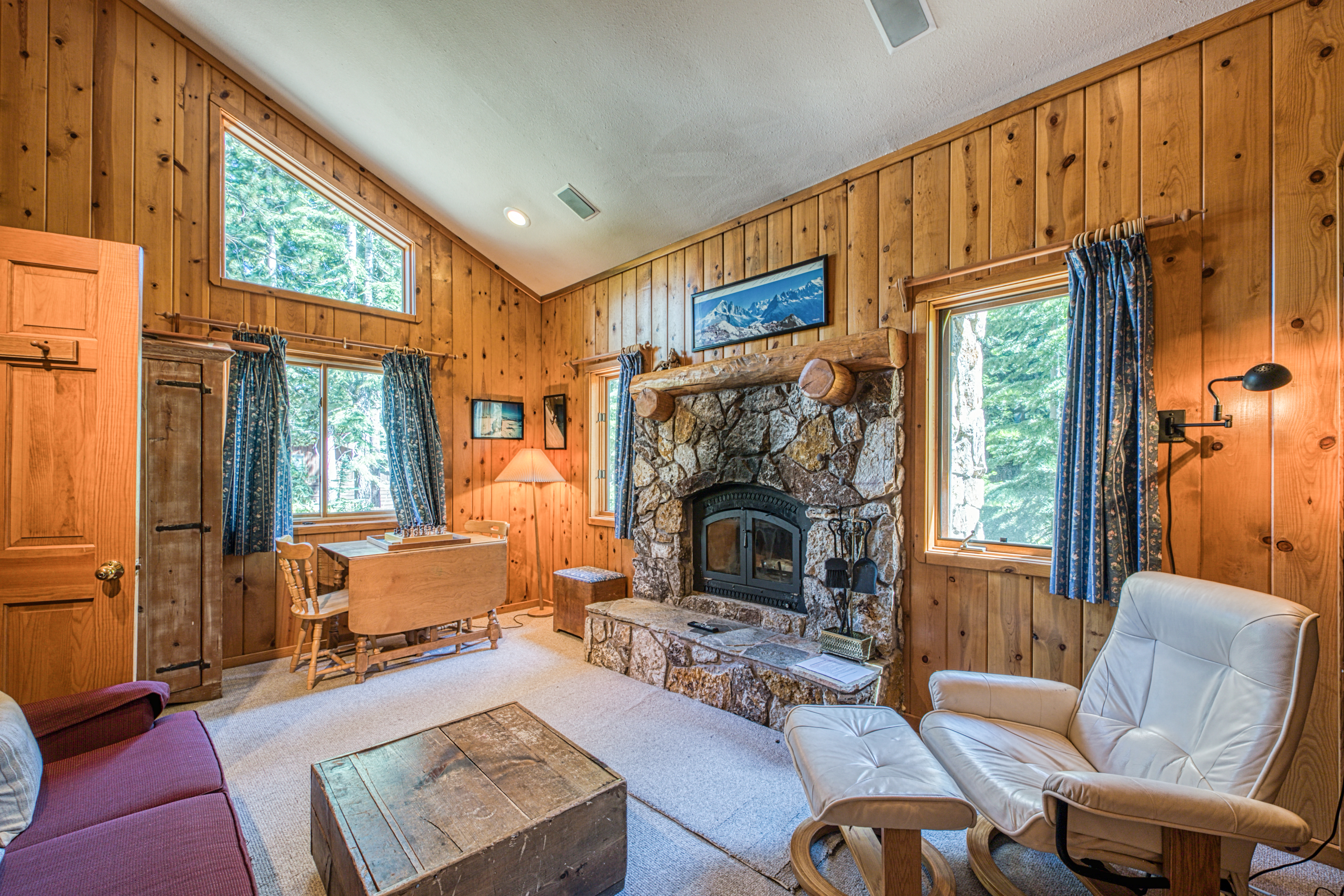 Lake Tahoe North Shore Home 978909