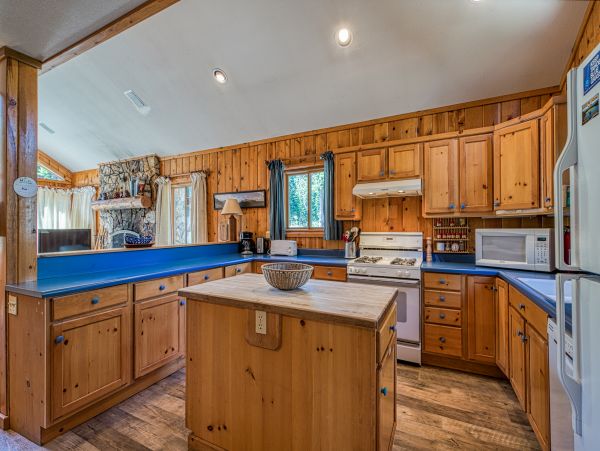 Lake Tahoe North Shore Home 978909