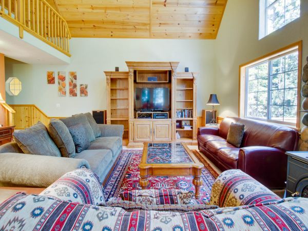 Lake Tahoe North Shore Home 978910