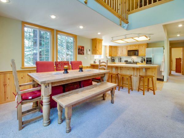 Lake Tahoe North Shore Home 978910