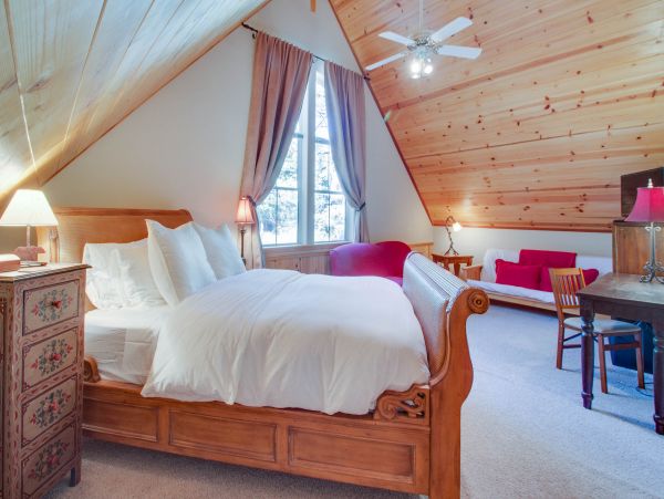 Lake Tahoe North Shore Home 978910