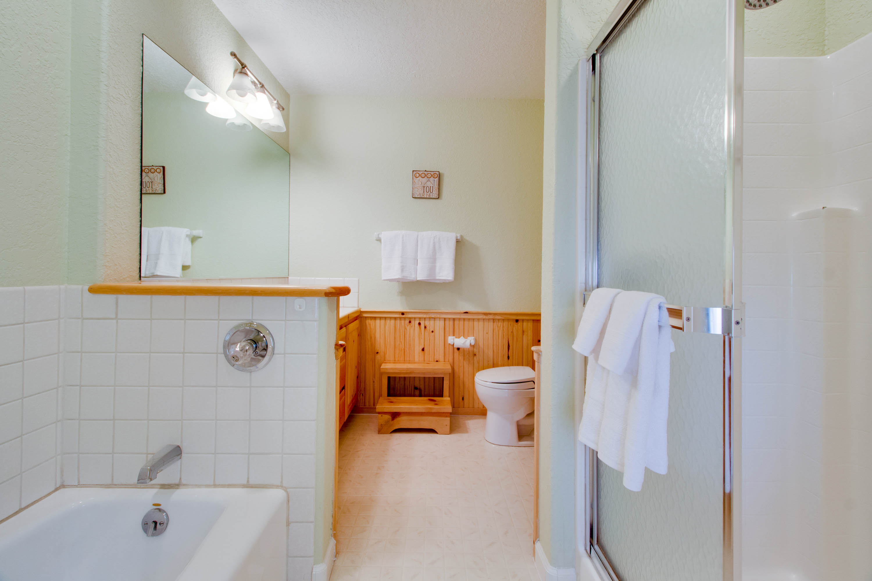Lake Tahoe North Shore Home 978910
