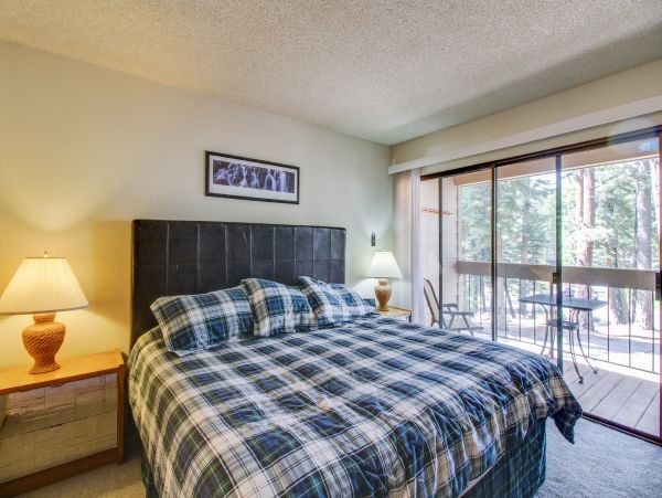 Lake Tahoe North Shore Home 978911