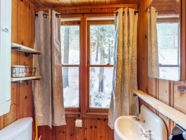 Lake Tahoe North Shore Home 978912