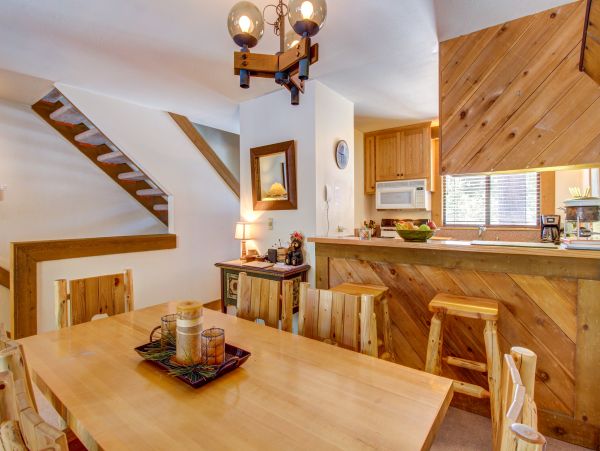 Lake Tahoe North Shore Home 978914