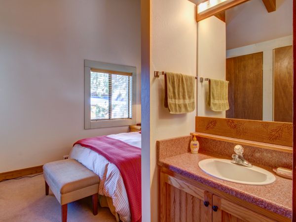 Lake Tahoe North Shore Home 978914