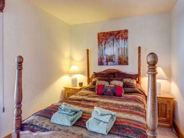 Lake Tahoe North Shore Home 978914