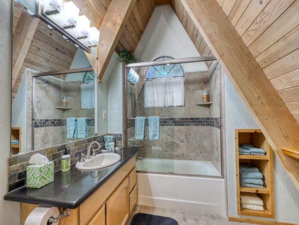 Lake Tahoe North Shore Home 978915