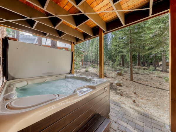 Lake Tahoe North Shore Home 978916