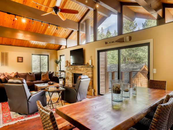 Lake Tahoe North Shore Home 978916