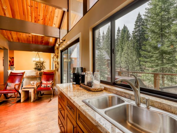 Lake Tahoe North Shore Home 978916