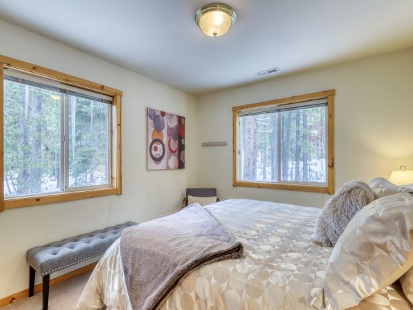 Lake Tahoe North Shore Home 978917