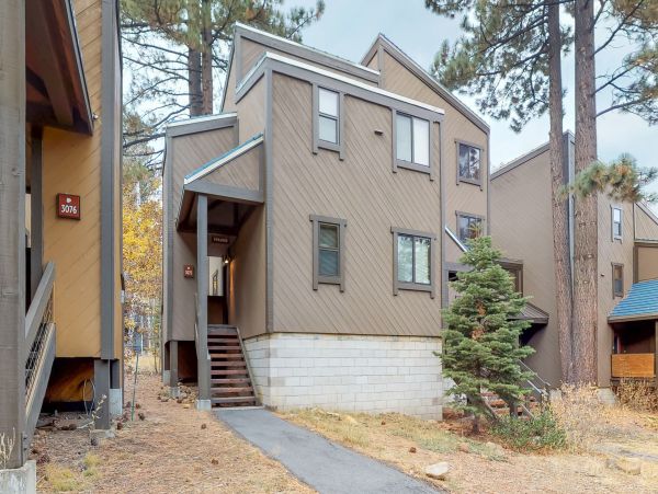 Lake Tahoe North Shore Home 978918