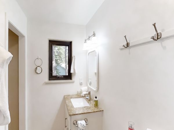 Lake Tahoe North Shore Home 978919