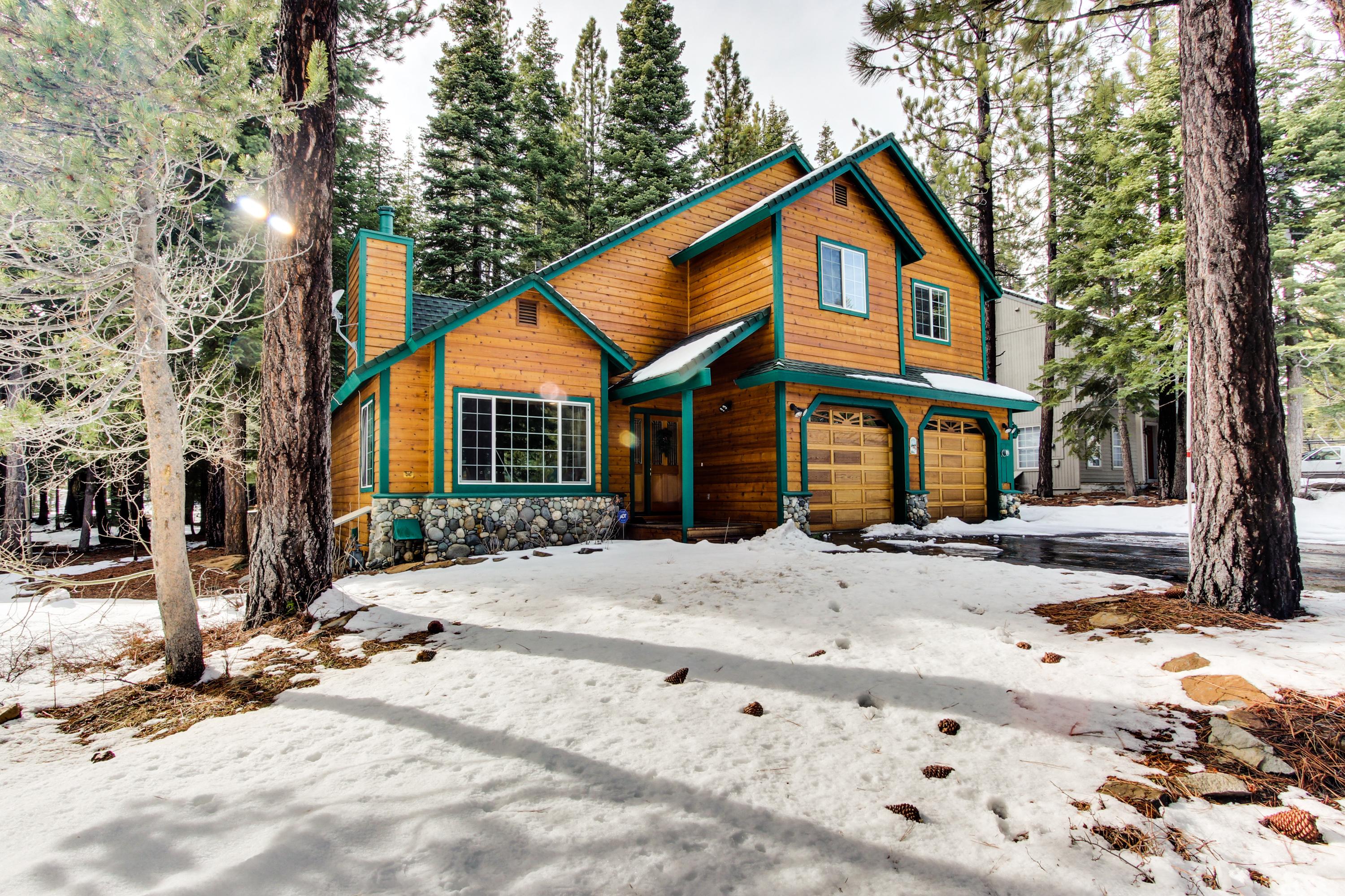 Lake Tahoe North Shore Home 978920