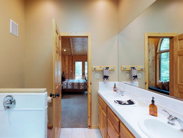 Lake Tahoe North Shore Home 978921