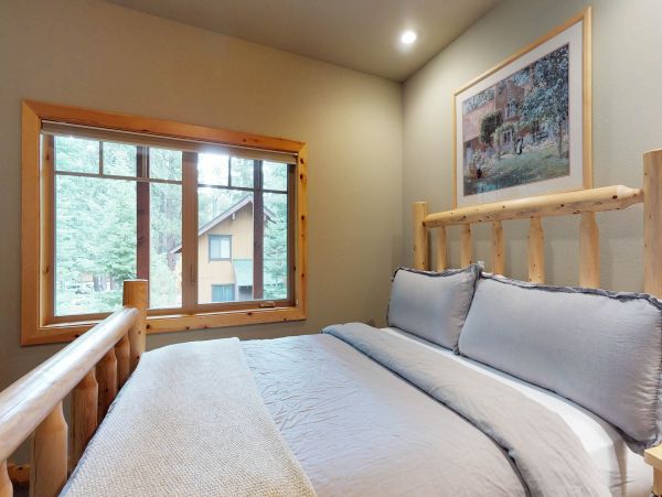 Lake Tahoe North Shore Home 978921