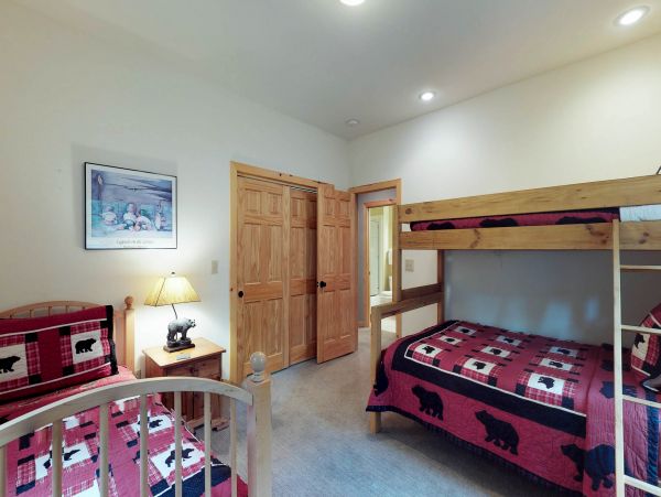 Lake Tahoe North Shore Home 978921