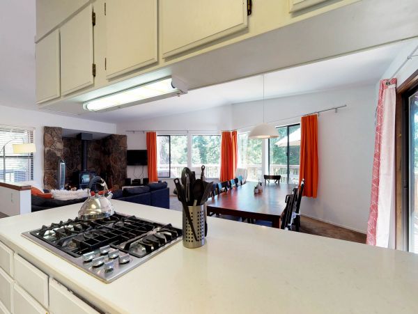Lake Tahoe North Shore Home 978923