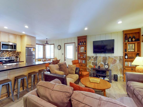Lake Tahoe North Shore Home 978925