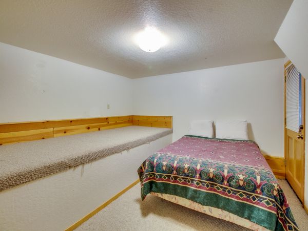 Lake Tahoe North Shore Home 978926