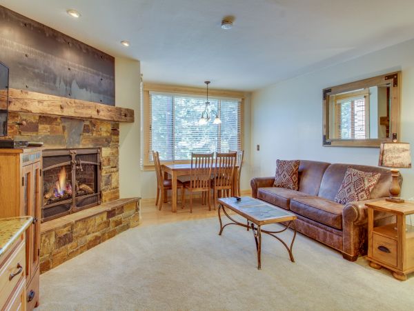 Lake Tahoe North Shore Home 978927