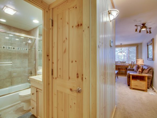 Lake Tahoe North Shore Home 978927