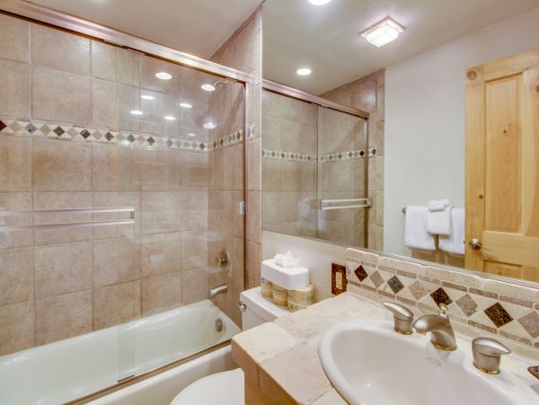 Lake Tahoe North Shore Home 978927